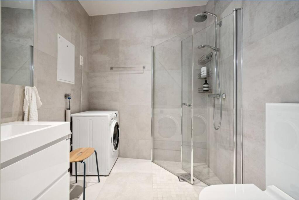 Ditt Private Hotellrom トロムソ エクステリア 写真